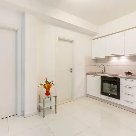 Apartments Karlo Podstrana Exterior photo