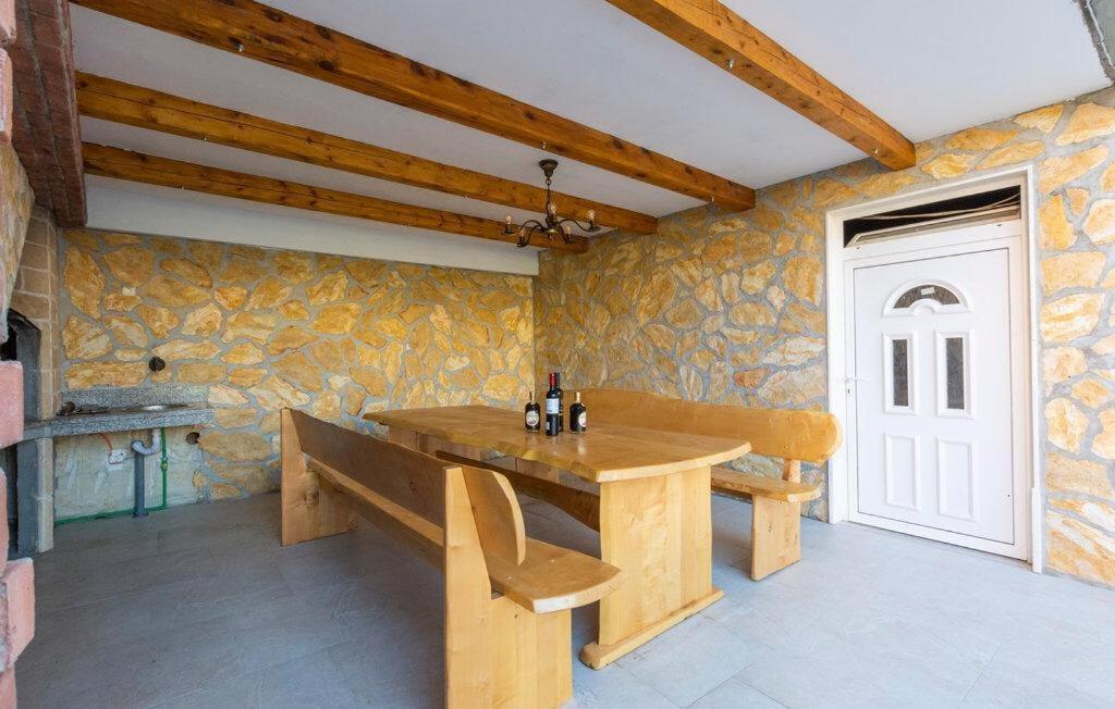Apartment Karlo