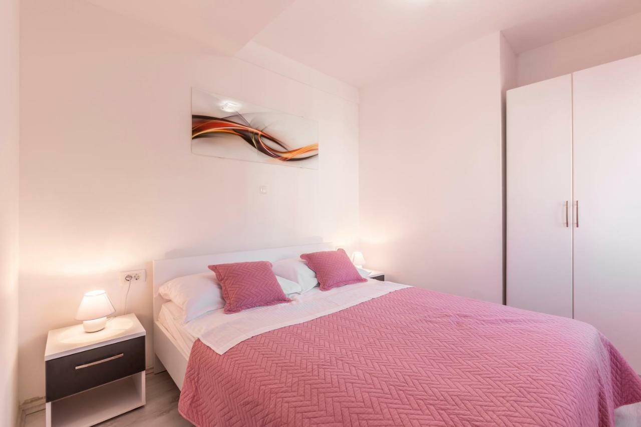 Karlo Apartment Podstrana