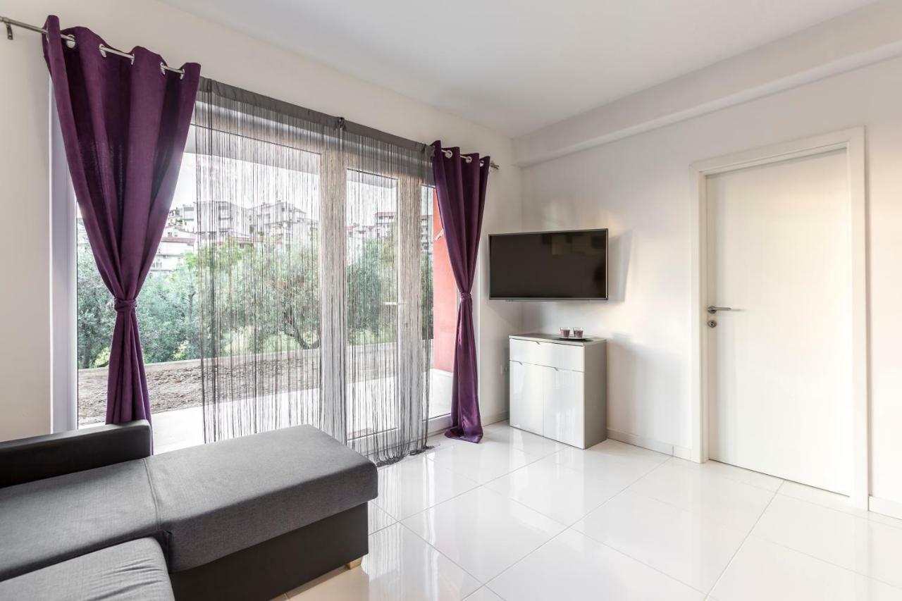 Karlo Apartment